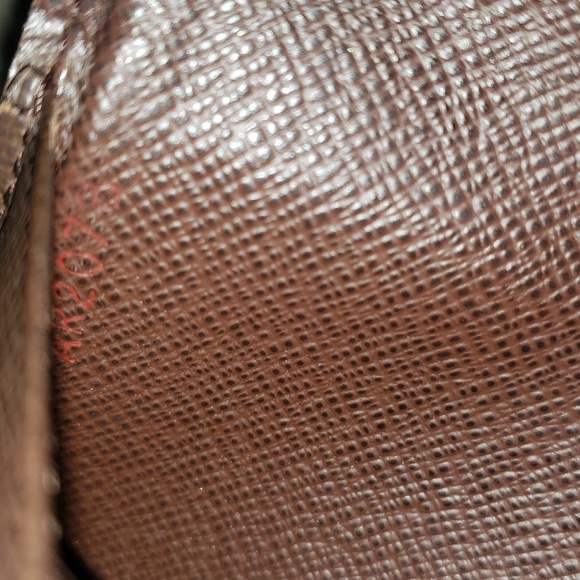 Louis Vuitton Damier Checkbook Cover Wallet Authentic - Picture 6 of 8